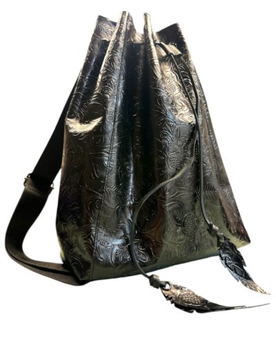 Set unico Saccazaino Nera con ghirigori, due pochette, moschettino e portafoglio piatto